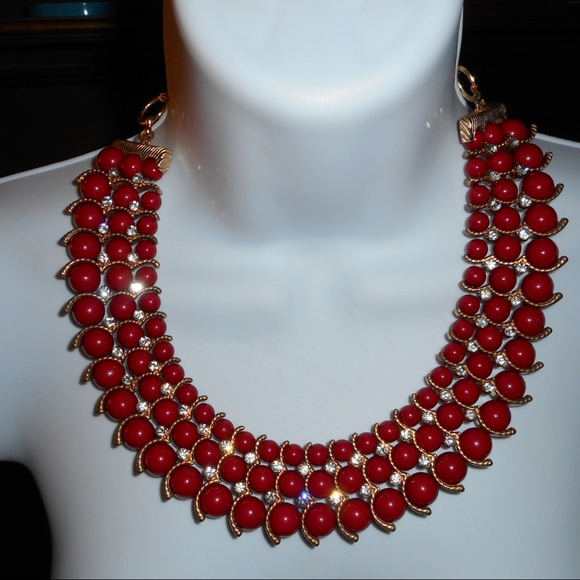 Amrita Singh Jewelry - NEW Amrita Singh red collar necklace